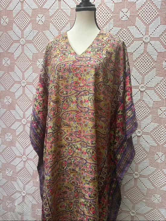 Bellamaya Paisley Caftan Dress | Boho Lounge - Picture 2 of 11
